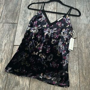 Gold Hawk *NWT* Velvet Camisole Tank in Floral; SMALL.   Adjustable Straps